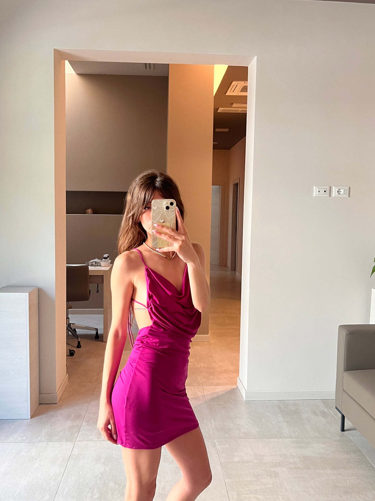 Mini abito drappeggiato fucsia
